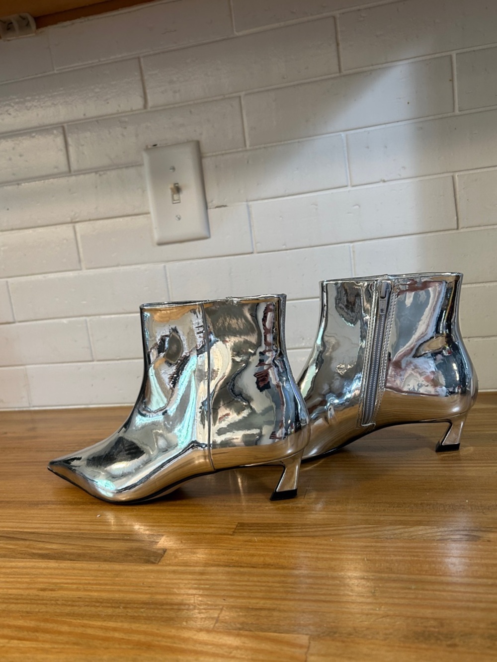 Gianni Bini Georginia Womens Metallic Silver Pointed Ankle Booties Size 6 M NWOB - Picture 4 of 11